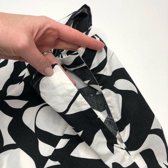 CARAMELU Black & White Abstract Swirl Flared Girly Summer Skirt SIZE 9/10 - Picture 10 of 13